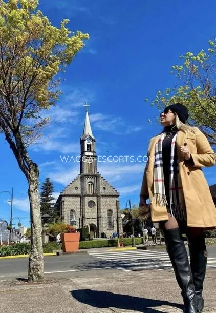 Wagga escorts Rebecca — 3