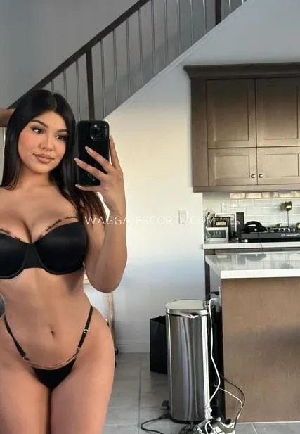 Wagga escorts Crystal — 1