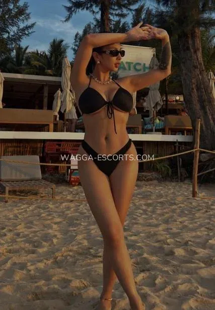 Wagga escorts Nieves — 10