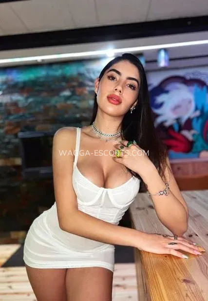 Wagga escorts Camilla — 9