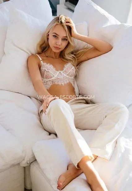 Wagga escorts Katarina — 3