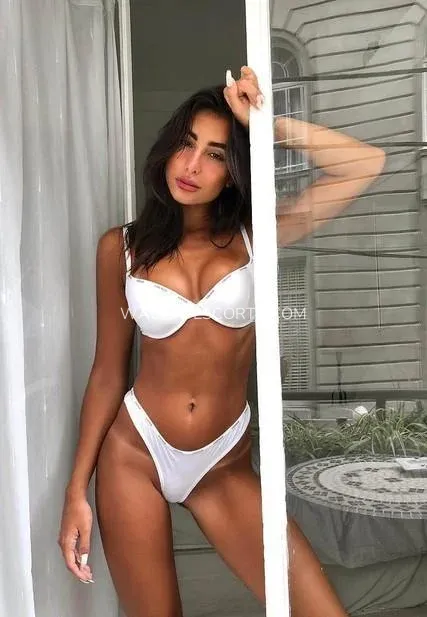 Wagga escorts Ava — 6