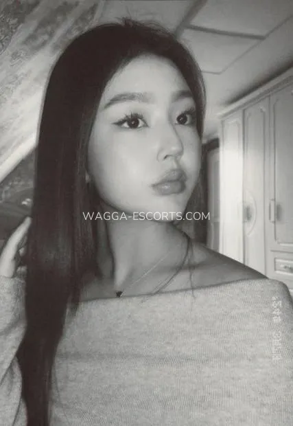 Wagga escorts Louise — 2