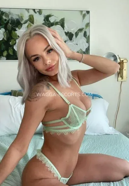 Wagga escorts Savannah — 9