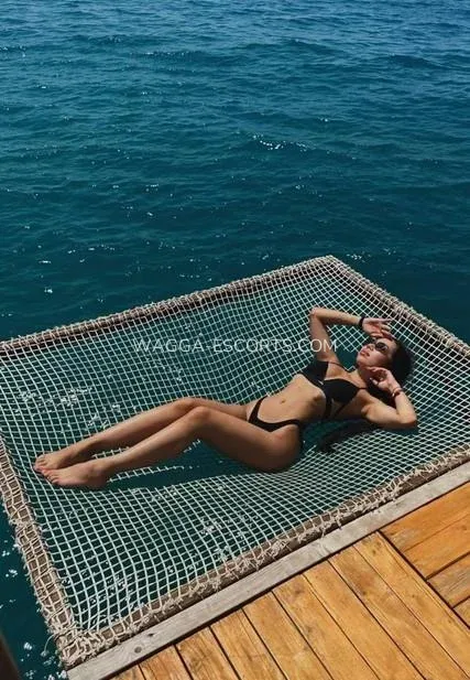 Wagga escorts Autumn — 3