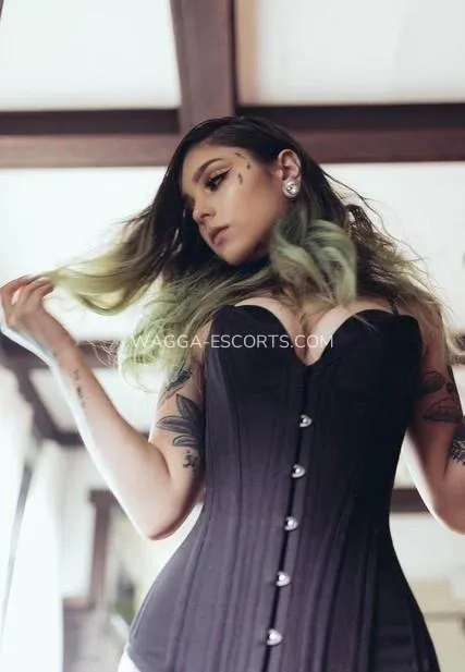 Wagga escorts Shelby — 4