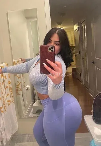 Wagga escorts Emilia — 3