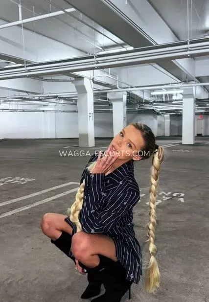 Wagga escorts Mariana — 3