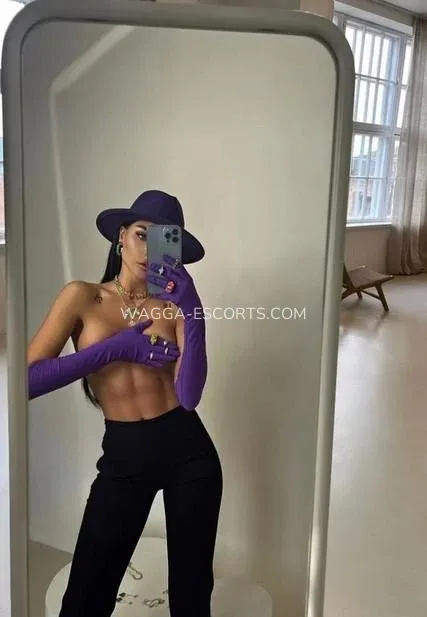 Wagga escorts Emma — 3