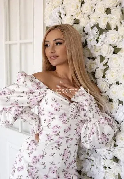 Wagga escorts Aliyah — 1