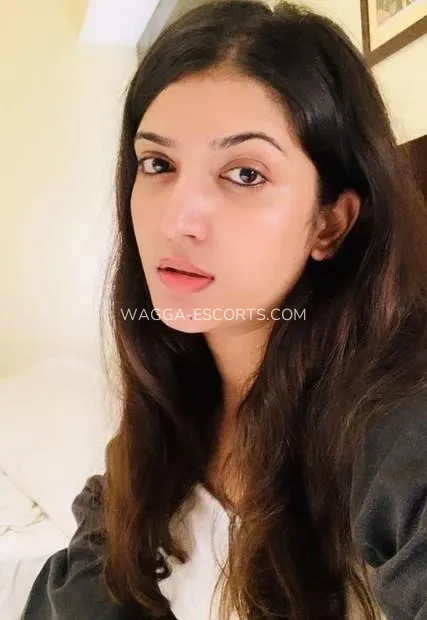 Wagga escorts Lovisa — 2