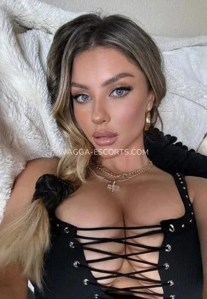 Wagga escorts Christina — 8