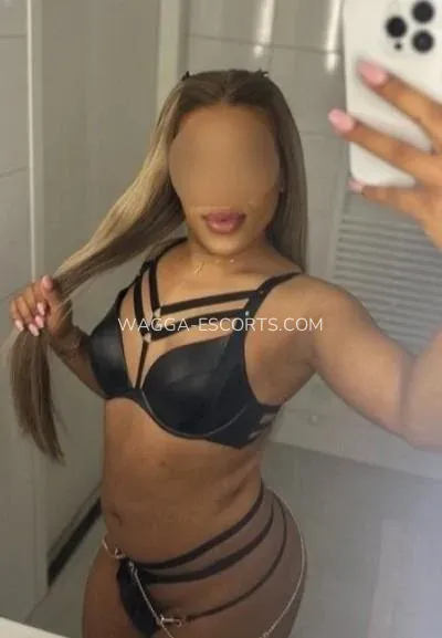 Wagga escorts Taylor — 3