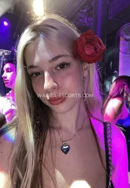 Wagga escorts Zoey — 3