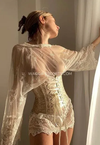 Wagga escorts Adela — 4