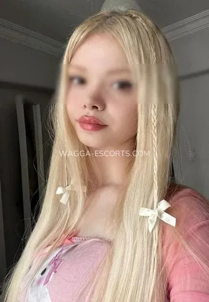 Wagga escorts Louise — 4