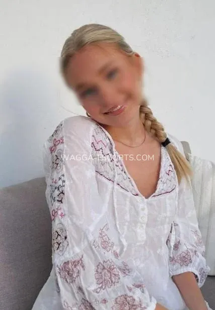 Wagga escorts Isabelle — 4