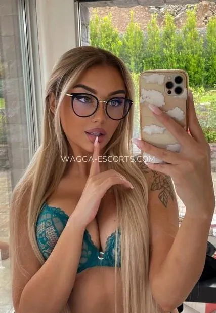 Wagga escorts Märta — 3