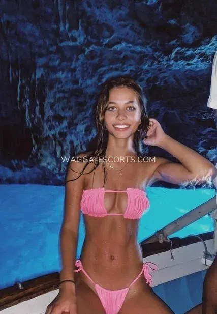 Wagga escorts Valentina — 4