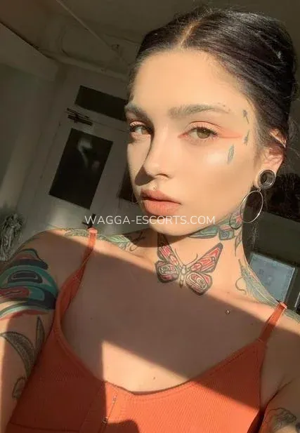 Wagga escorts Shelby — 1