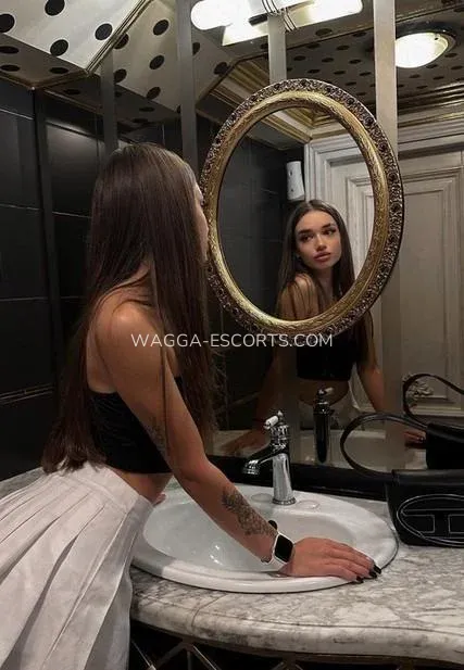 Wagga escorts Camila — 7