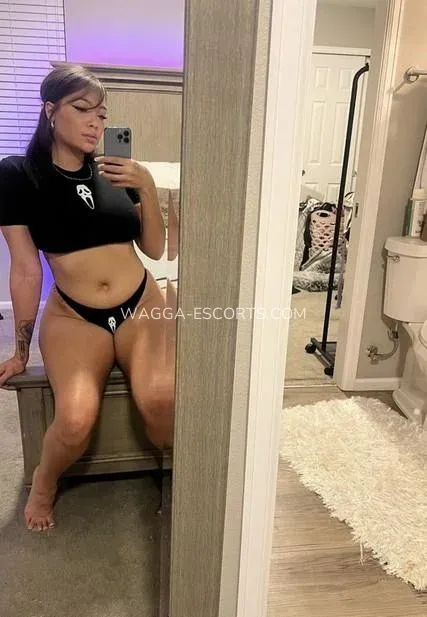 Wagga escorts Flora — 1