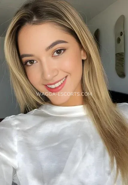 Wagga escorts Daisy — 5