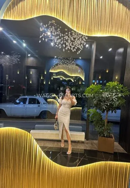 Wagga escorts Emilia — 1