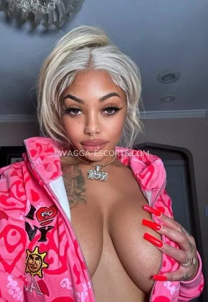 Wagga escorts Ingrid