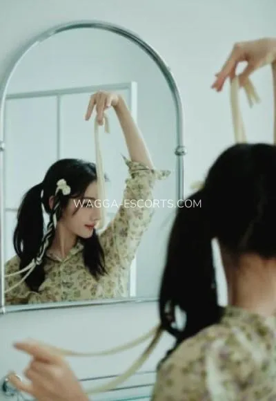 Wagga escorts Lena