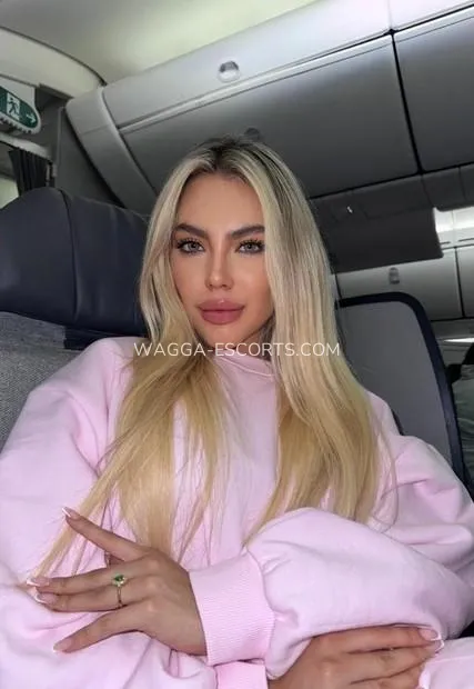 Wagga escorts Esmeralda — 2