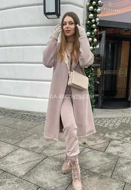 Wagga escorts Kira — 1