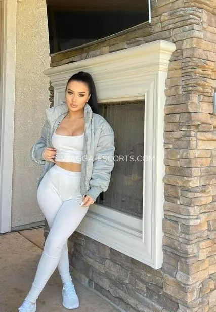 Wagga escorts Vivian — 4