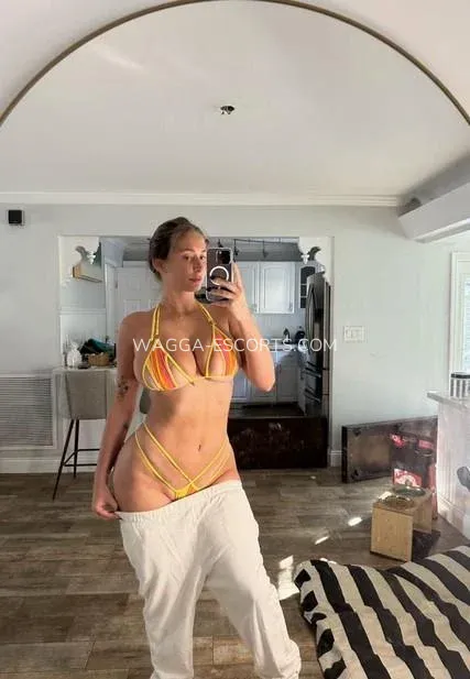 Wagga escorts Adela — 1