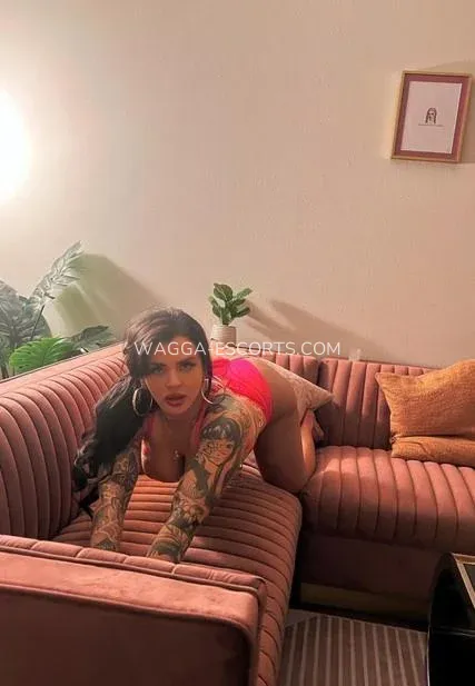 Wagga escorts Elin — 4