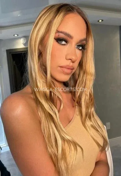 Wagga escorts Emma — 3