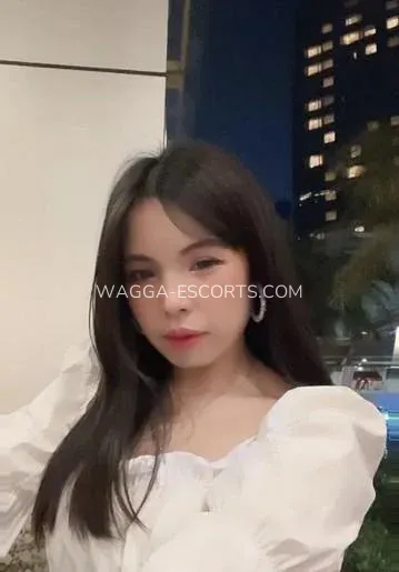 Wagga escorts Elin — 4