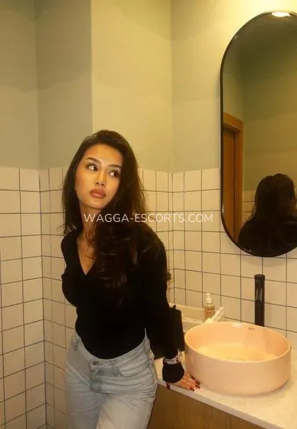 Wagga escorts Agnes — 4