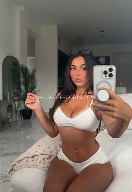 Wagga escorts Cecilia — 2