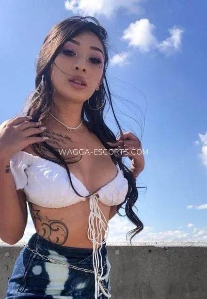 Wagga escorts Genesis — 3