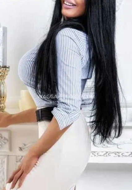 Wagga escorts Leah — 4