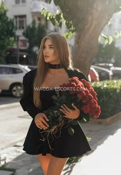 Wagga escorts Lauren — 3