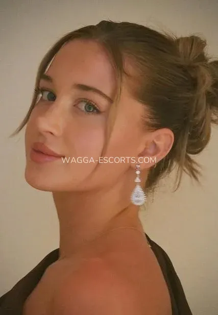 Wagga escorts Natalie — 1