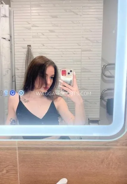 Wagga escorts Abril — 7