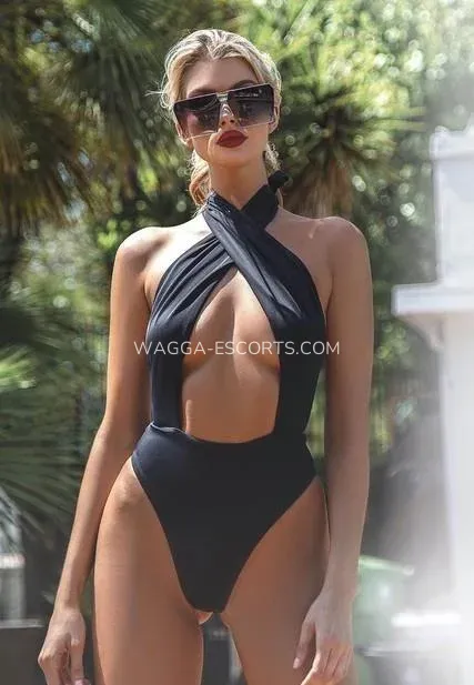 Wagga escorts Karolina — 1