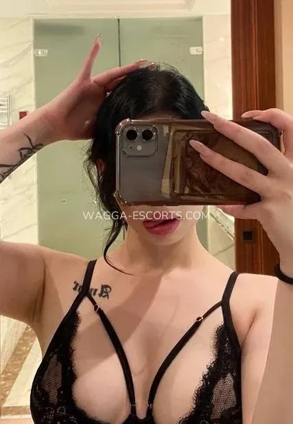 Wagga escorts Britt — 4