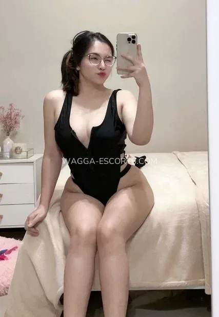 Wagga escorts Lena — 1