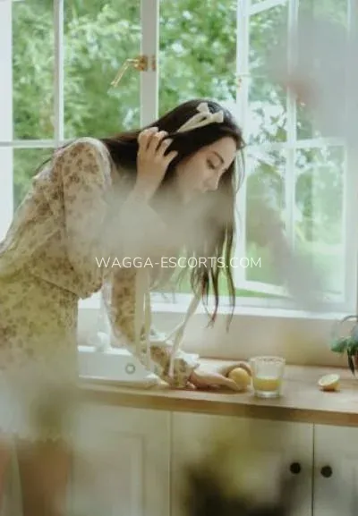 Wagga escorts Lena — 3