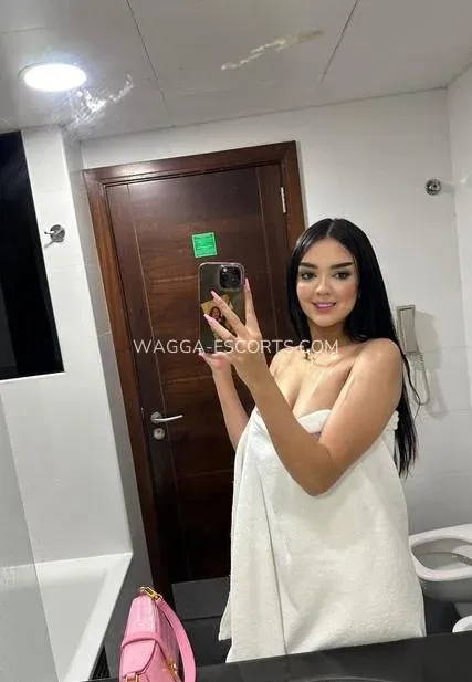 Wagga escorts Clara — 10