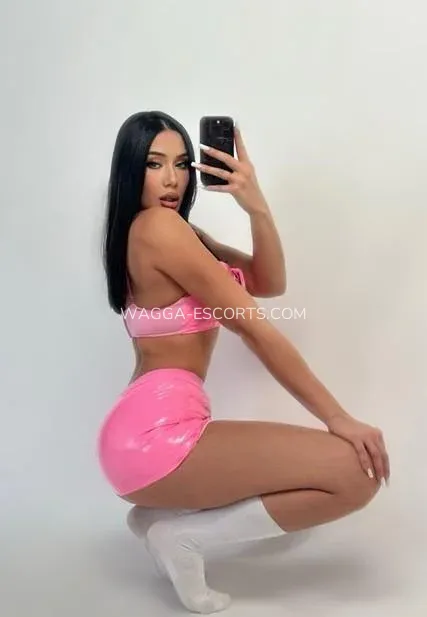 Wagga escorts Rebecca — 1